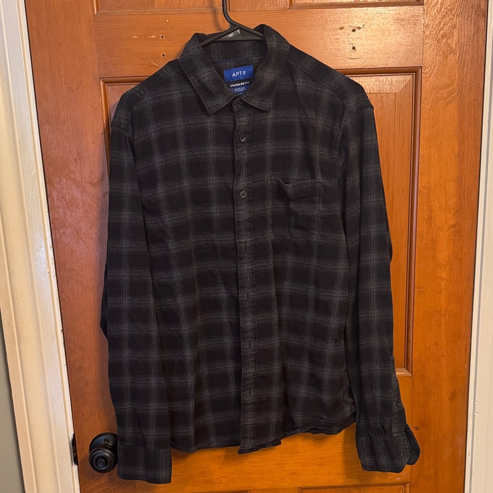 Apt. 9 Men's Dark Checkered Button Down Shirt